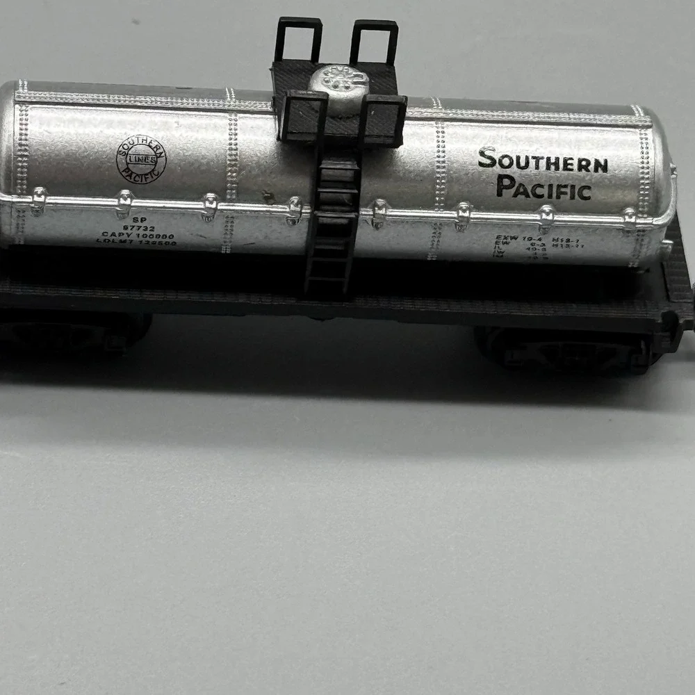 N Scale Southern Pacific Tank Car Chemical Container Freight Cars 2pc Lot